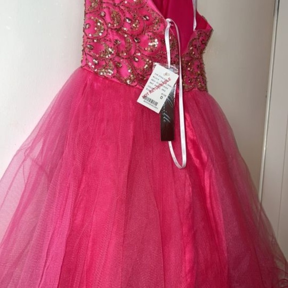 Prom dress - Picture 4 of 7